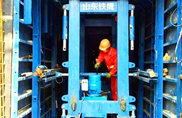 液壓自動管廊臺車